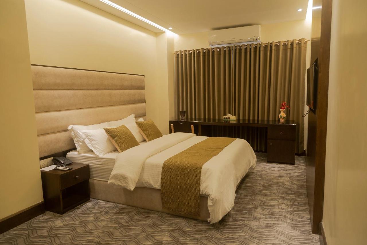 Richmond Hotel Sylhet Exterior photo