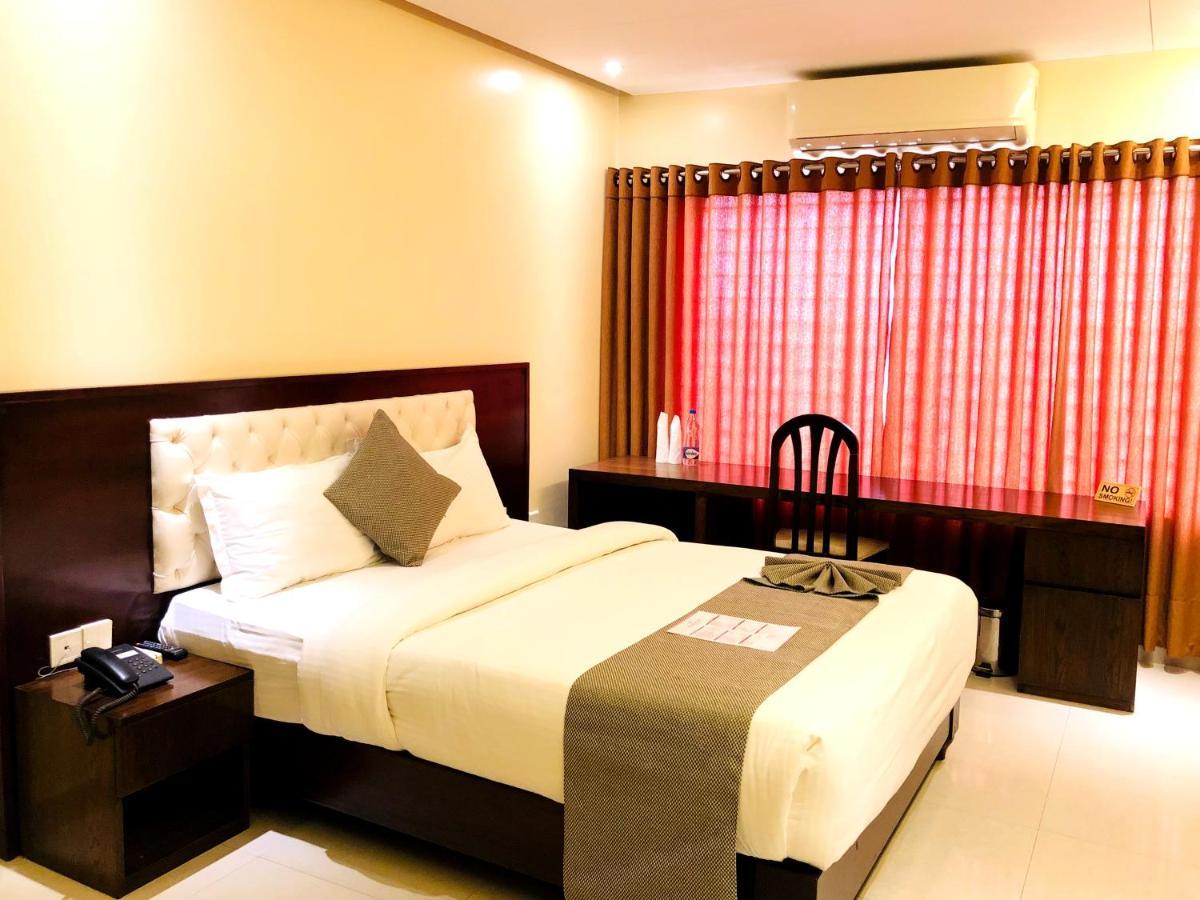 Richmond Hotel Sylhet Exterior photo